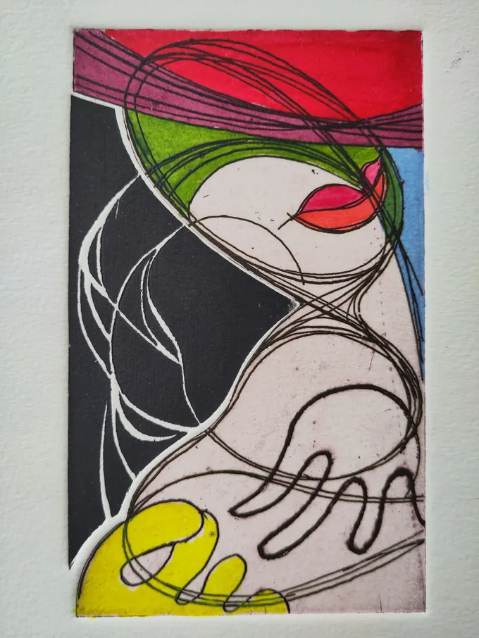 Woman in a Red Hat, an etching by Bruce Thomson of a face in profile under a red brim with a green band and a red mouth